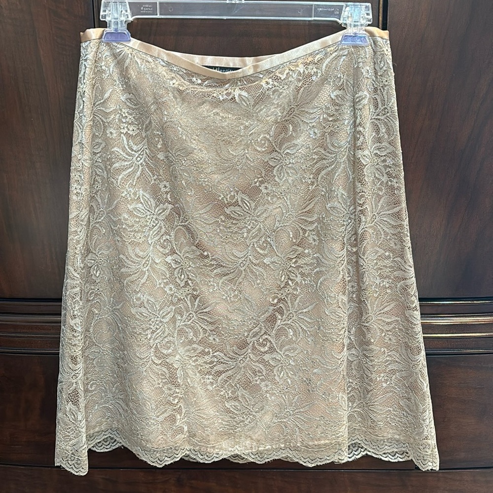 id/entity by Lord and Taylor Gold lace skirt Size 12 Gorgeous!